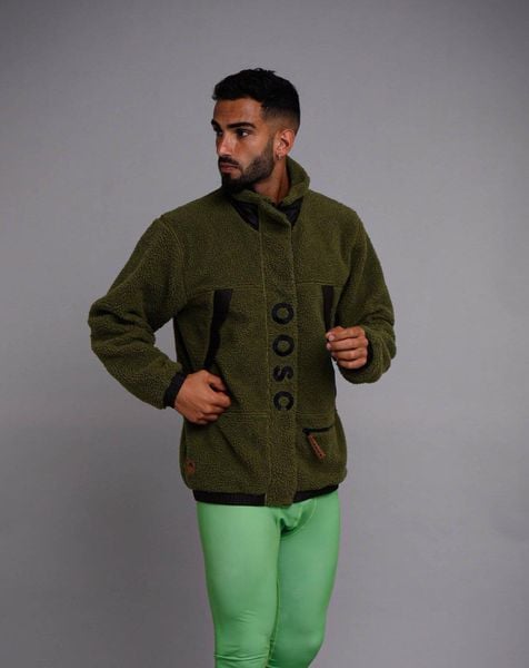 Kurtka polarowa Sherpa - khaki / czarny. Czarne kurtki OOSC, na lato, m, bez wzorów, z materiału, bez kaptura. Za 686.99 zł.