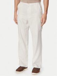 Calvin Klein Jeans Spodnie cargo LV04RF611G Beżowy jasny Relaxed Fit. Brązowe spodnie materiałowe Calvin Klein Jeans, m, bez wzorów, z bawełny. Za 489.99 zł.