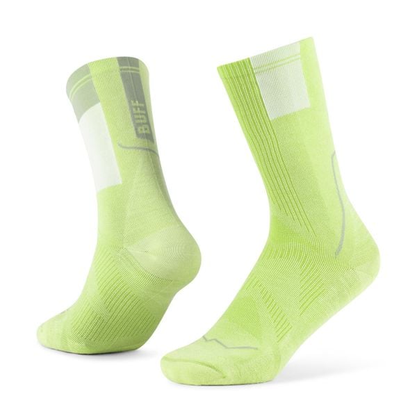 Skarpety BUFF Coolnet Crew. Zielone skarpety Buff, bez wzorów, z elastanu. Za 119.99 zł.