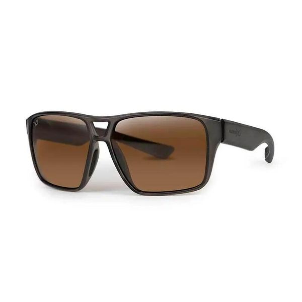 Okulary przeciwsłoneczne Matrix Casual. Czarne okulary przeciwsłoneczne FISH MATRIX. Za 197.00 zł.