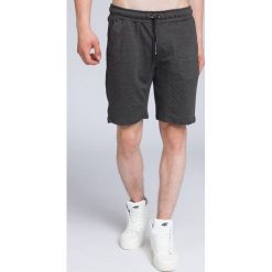 Spodenki dresowe męskie SKMD300 - ciemny szary melanż. Krótkie spodenki sportowe marki 4F. Za 59.99 zł.