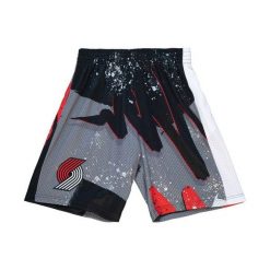 Szorty Portland Trail Blazers. Czarne szorty Mitchell & Ness, bez wzorów, sportowe. Za 437.50 zł.