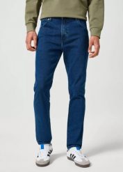 WRANGLER MĘSKIE SPODNIE JEANSOWE LARSTON MIDNIGHT DEPTH 112355023 W18S017422. Jeansy Wrangler, l. Za 229.99 zł.