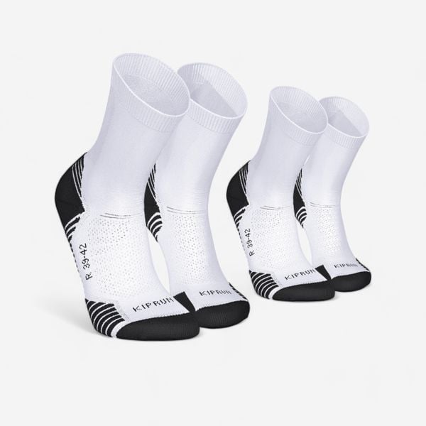 Second Life - Skarpetki do biegania Kiprun Run 500 wysokie... - Stan Doskonały. Białe skarpety KIPRUN, bez wzorów, z dzianiny. Za 28.99 zł.