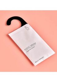 BELLA MAISON Saszetka zapachowa "Poetic Dream" w kolorze białym - 25 g rozmiar: onesize. Białe torby na ramię BELLA MAISON, bez wzorów, bez dodatków. Za 19.49 zł.