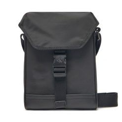 Saszetka Calvin Klein Jeans. Czarne saszetki i nerki Calvin Klein Jeans, bez wzorów, z jeansu. Za 179.99 zł.