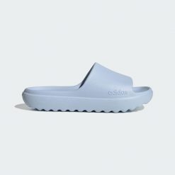 Klapki Adilette Lumia. Niebieskie klapki Adidas, z materiału. Za 111.99 zł.