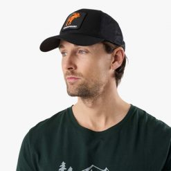 Czapka z daszkiem Unisex Swedemount Forest Cap. Czarne czapki z daszkiem SWEDEMOUNT, bez wzorów. Za 79.99 zł.