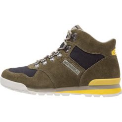 Merrell EAGLE Buty trekkingowe dusty olive. Buty trekkingowe marki Merrell. W wyprzedaży za 327.20 zł.