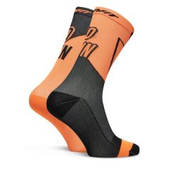 Skarpety Wysokie Męskie Dynafit. Brązowe skarpetki sportowe Dynafit, bez wzorów. Za 69.99 zł.