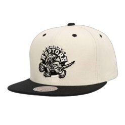 Czapka typu snapback Mitchell & Ness Evergreen Toronto Raptors. Białe czapki z daszkiem Mitchell & Ness, bez wzorów. Za 214.50 zł.
