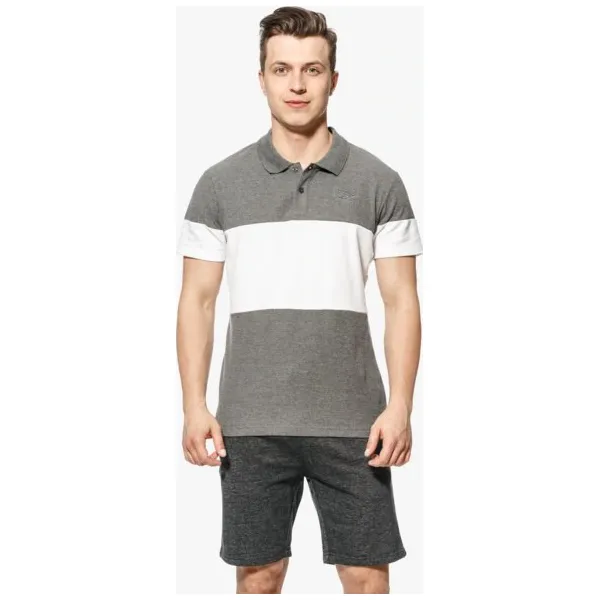 Umbro Polo Bruce , szary, rozmiar XL. Szare koszulki polo sportowe Umbro, m, bez wzorów, z materiału, bez kołnierzyka, bez ramiączek. W wyprzedaży za 79.99 zł.