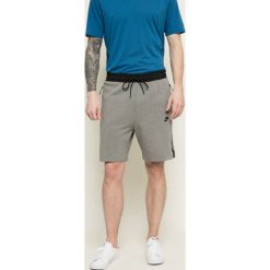 Nike Sportswear - Szorty. Krótkie spodenki sportowe marki Nike Sportswear. W wyprzedaży za 199.90 zł.