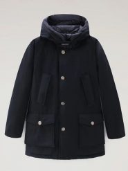 Woolrich Kurtka puchowa w kolorze granatowym rozmiar: XXL. Niebieskie kurtki Woolrich, na zimę, xxl, bez wzorów, z puchu, bez kaptura. Za 1,636.79 zł.