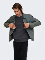 ONLY & SONS Sweter "Villas" w kolorze ciemnoszarym rozmiar: S. Szare swetry nierozpinane Only & Sons, s, bez wzorów, bez kołnierzyka, bez ramiączek. Za 124.95 zł.