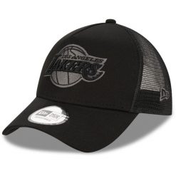 Czapka trucker nba Los Angeles Lakers. Czarne czapki z daszkiem New Era, bez wzorów, z bawełny. Za 135.95 zł.