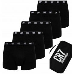 Bokserki dla mężczyzn CR7 5-pak Cristiano Ronaldo 8123. Czarne bokserki CR7 Cristiano Ronaldo, m, bez wzorów. W wyprzedaży za 129.99 zł.