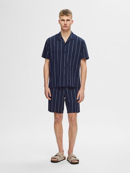 SELECTED HOMME Koszula w kolorze granatowym rozmiar: S. Niebieskie koszule Selected Homme, s, bez wzorów, z bawełny, bez kołnierzyka, bez ramiączek. Za 56.93 zł.