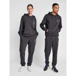 Bluza z kapturem Hummel Legacy Loyalty. Niebieskie bluzy z kapturem Hummel, s, bez wzorów, z bawełny, z kapturem. Za 255.00 zł.