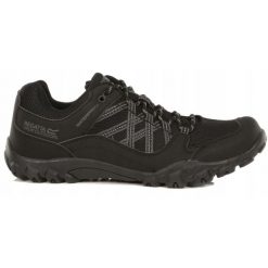 Buty trekkingowe męskie Edgepoint III Regatta. Czarne buty trekkingowe Regatta, bez wzorów, bez zapięcia. Za 249.70 zł.