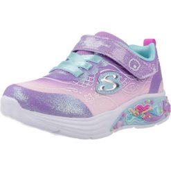 Buty SKECHERS MY DREAMERS LIL MERMAID Fioletowy. Fioletowe buty trekkingowe Skechers, bez wzorów, z syntetyku, bez zapięcia. Za 238.99 zł.