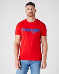 WRANGLER SS LOGO TEE MĘSKI T-SHIRT LOGO FLAME RED W7MUD3R06 112146387. Czerwone t-shirty Wrangler, m, bez wzorów, bez kołnierzyka, bez ramiączek. Za 69.99 zł.