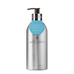 Molton Brown NIESKOŃCZONA BUTELKA CYPRYS NADMORSKI I KOPER MORSKI Żele pod prysznic 400 ml Męskie. Pielęgnacja ciała MOLTON BROWN. Za 229.59 zł.