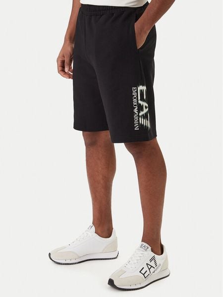 EA7 Emporio Armani Szorty sportowe 7M001329 AF17787 Czarny Regular Fit. Czarne krótkie spodenki sportowe EA7 Emporio Armani, m, bez wzorów, z bawełny. Za 479.99 zł.