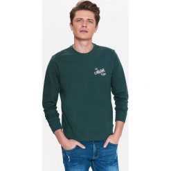 BLUZA MĘSKA NIEROZPINANA Z NADRUKIEM. Bluzy marki TOP SECRET. W wyprzedaży za 29.99 zł.