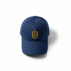 Czapka junior Hiszpania Football granatowa. Niebieskie czapki z daszkiem Adidas, bez wzorów, z bawełny. Za 149.65 zł.