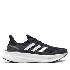 Buty do biegania adidas. Czarne buty do biegania Adidas, bez wzorów, bez zapięcia, do biegania. Za 679.99 zł.