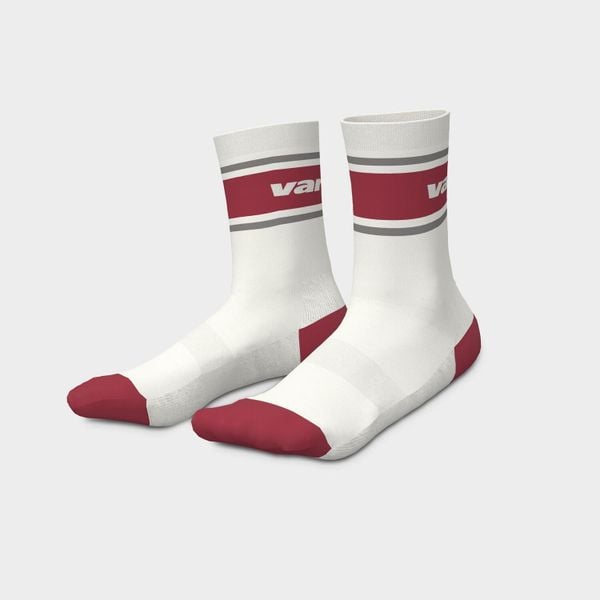 Skarpety Varlion Pro Original męskie - oddychające, anatomiczne, rozmiar 41-45. Białe skarpety 2117 OF SWEDEN, bez wzorów, dziergany. Za 132.99 zł.