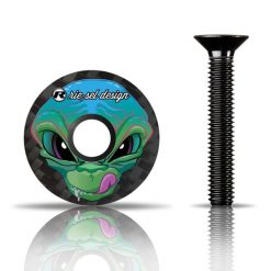 Czapka Riesel Design stem:cap alien. Niebieskie czapki z daszkiem RIESEL DESIGN, bez wzorów, z włókna. Za 151.50 zł.