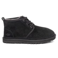 Trzewiki Ugg. Czarne botki sznurowane UGG, bez wzorów, bez obcasa, bez zapięcia. Za 729.99 zł.