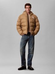 Calvin Klein Jeans kurtka pikowana Mężczyźni Sztuczne włókno brązowy, S. Brązowe kurtki Calvin Klein Jeans, m, bez wzorów, z jeansu, bez kaptura. Za 849.95 zł.