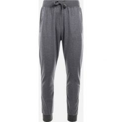Ciemnoszare Spodnie Dresowe Joggery Analía. Szare joggery i bojówki Born2be, l, bez wzorów, z dresówki, sportowe. W wyprzedaży za 33.99 zł.