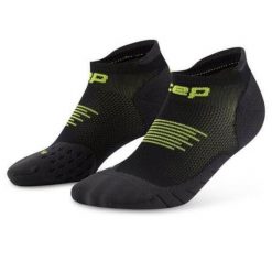 Męskie skarpety kompresyjne do biegania stopki sportowe Core Run. Czarne skarpety CEP, bez wzorów, z elastanu. Za 69.00 zł.