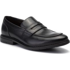 Półbuty CLARKS - Banbury Step 261322557 Black Leather. Czarne eleganckie półbuty Clarks, z aplikacjami, z materiału, bez obcasa, bez zapięcia. W wyprzedaży za 189.00 zł.