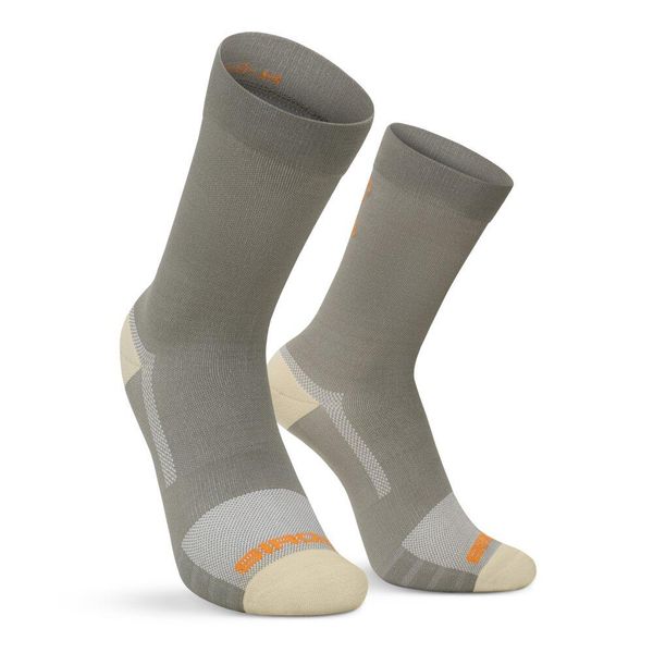 Turystyczne skarpety rowerowe Kolarstwo Siroko ST1 Green. Zielone skarpety SIROKO, bez wzorów, z tkaniny. Za 55.00 zł.