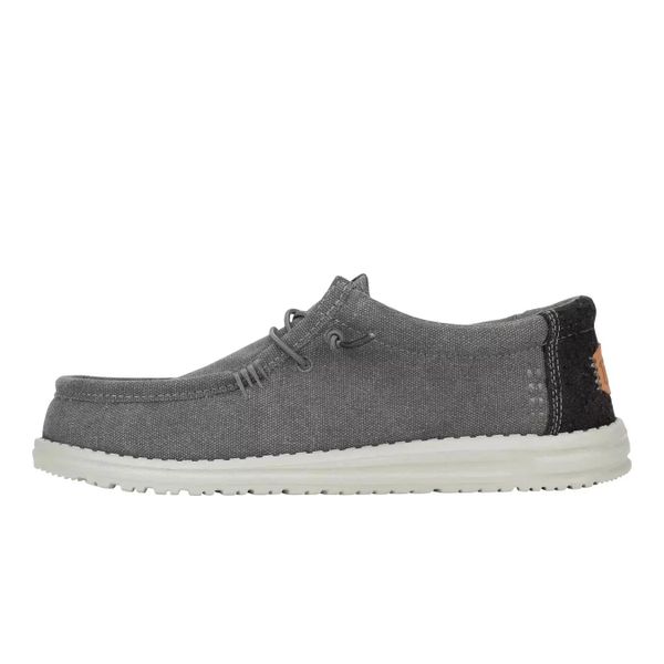 HeyDude Męskie Mokasyny Wally Workwear. Czarne mokasyny Hey dude, bez wzorów, z materiału, bez obcasa, bez zapięcia. Za 229.00 zł.