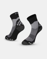 Uniseksowe skarpety outdoorowe Kilpi PRO-U. Czarne skarpety Kilpi, bez wzorów, z materiału. Za 101.89 zł.