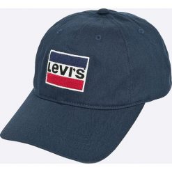 Levi's - Czapka. Czapki z daszkiem marki Levi's®. W wyprzedaży za 79.90 zł.