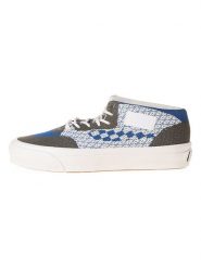 Vans Sneakersy "Half Cab" w kolorze szaro-niebiesko-białym rozmiar: 45. Szare buty sportowe casual Vans, bez wzorów, bez zapięcia. Za 209.95 zł.