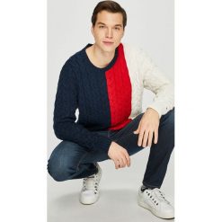 Tommy Jeans - Sweter. Swetry nierozpinane marki Tommy Jeans. W wyprzedaży za 269.90 zł.