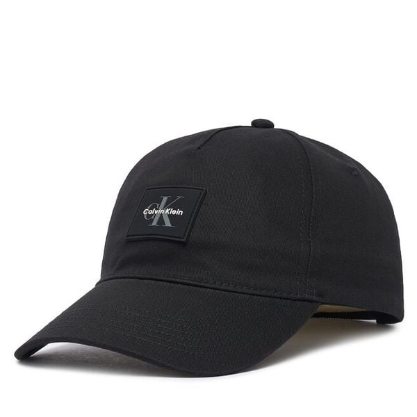 Czapka z daszkiem Calvin Klein. Czarne czapki z daszkiem CALVIN KLEIN, bez wzorów. Za 189.99 zł.