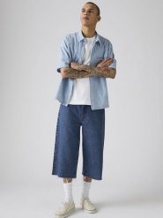 Levi's Szorty dżinsowe "478" w kolorze niebieskim rozmiar: W32. Niebieskie szorty Levi's®, s, z aplikacjami, z jeansu, klasyczne. Za 139.45 zł.