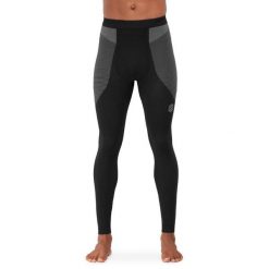 Legginsy kompresyjne do sportów zimowych męskie SIROKO Ice Dune. Czarne odzież kompresyjna SIROKO, na zimę, m, bez wzorów, narciarskie. W wyprzedaży za 127.00 zł.