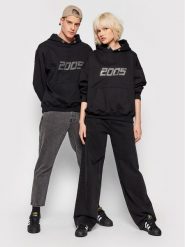 2005 Bluza Unisex Signature Czarny Regular Fit. Czarne bluzy 2005, m, bez wzorów, z bawełny, bez kaptura. Za 259.99 zł.