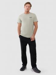 4F Spodnie casual męskie - czarne S. Czarne spodnie materiałowe 4F, na co dzień, l, bez wzorów, z bawełny, casualowe. W wyprzedaży za 119.99 zł.