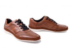 BUGATTI 321-AEU01-4000 6300 cognac, półbuty męskie. Brązowe eleganckie półbuty Bugatti, bez wzorów, bez obcasa, bez zapięcia. Za 311.92 zł.